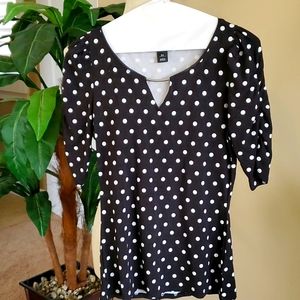 White House Black Market t-top